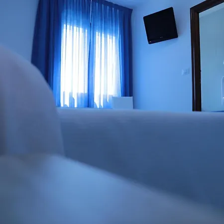 Hotel Playa De Catedrales 2*