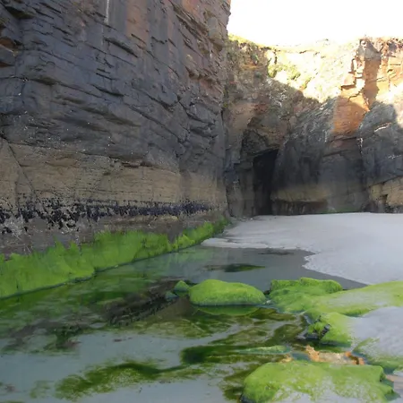 Playa De Catedrales 2*