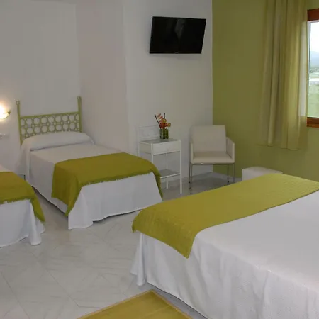Hotel Playa De Catedrales 2*