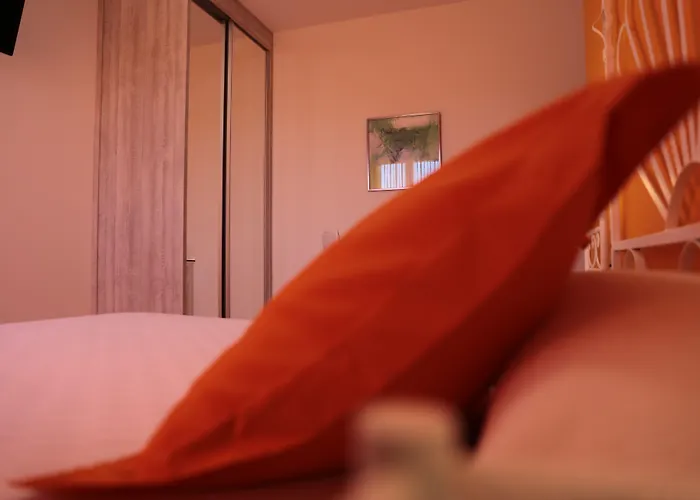 Playa De Catedrales 2*